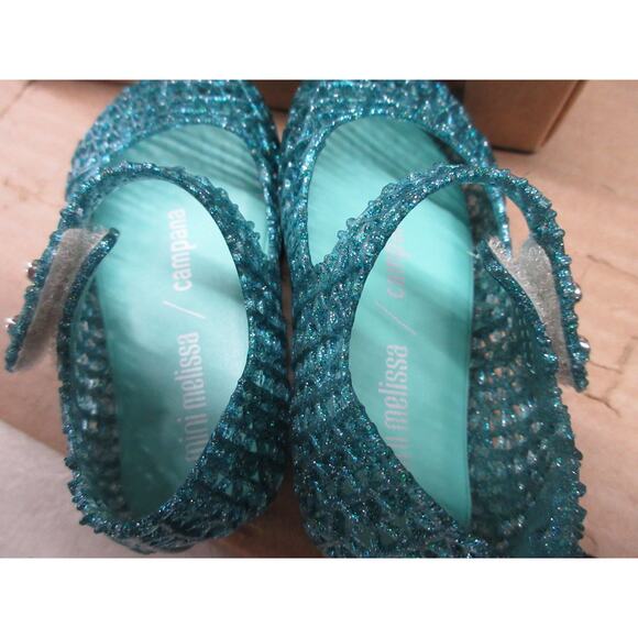 Like new Melissa Girl's Campana Sandal - Size 5 US - Picture 4 of 6